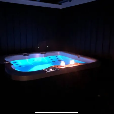 Tennis, Outside & Inside And Sauna - Tisvildelund