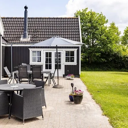 Tennis, Outside & Inside And Sauna - Tisvildelund *