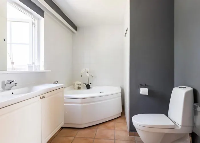 Tennis, Outside & Inside And Sauna - Tisvildelund * Vejby