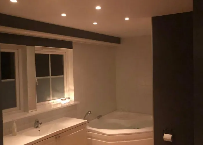 Casa vacanze Tennis, Outside & Inside And Sauna - Tisvildelund Vejby